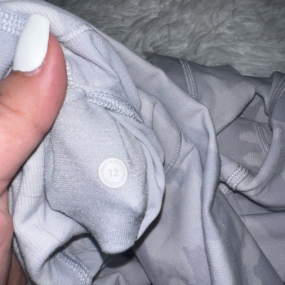 Lululemon Wunder Under with Scallop Trim and Mesh White Camouflage size 12 - Picture 5 of 5